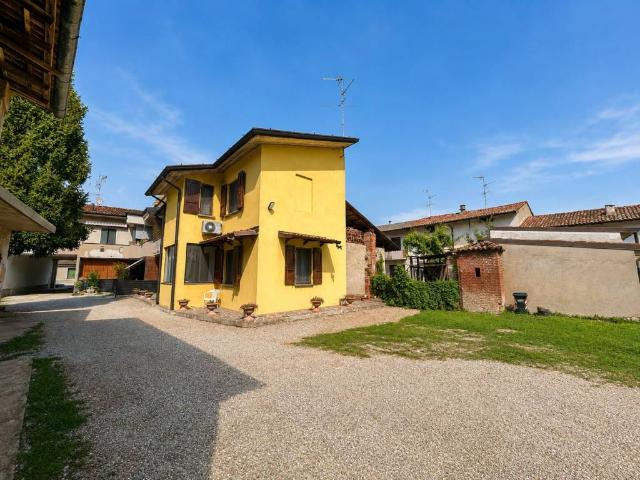 Villa Indipendente in vendita a Gallignano, Soncino