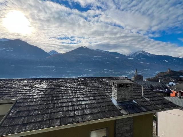 Villa Indipendente in vendita a Sondrio, Lombardia