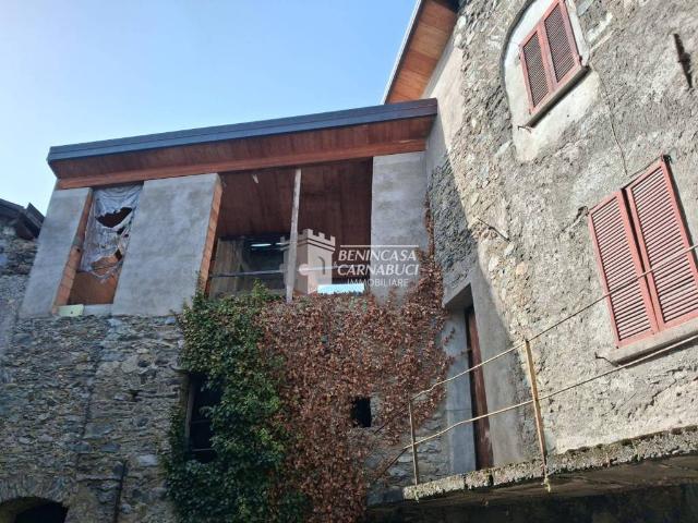 Villa Indipendente in vendita a Aschieri, Sondrio