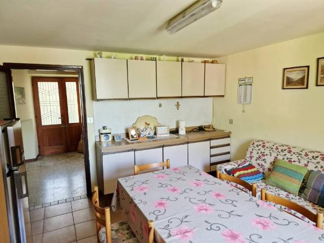 Villa Indipendente in vendita a Comunità montana della valle Camonica, Sonico