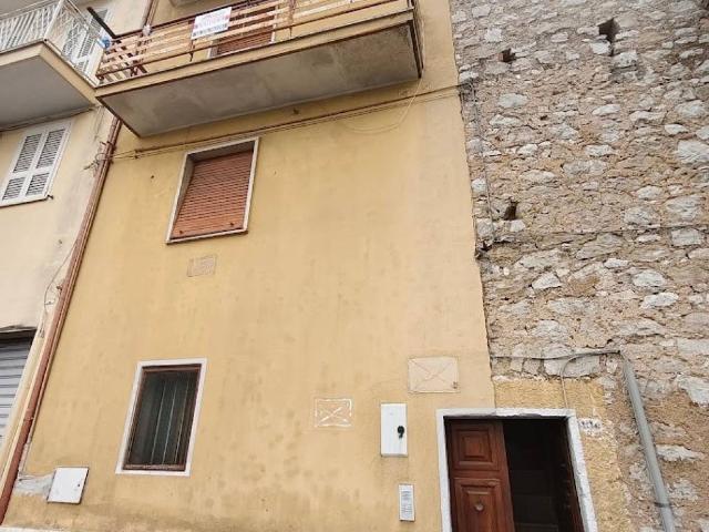 Villa Indipendente in vendita a Sonnino, Lazio