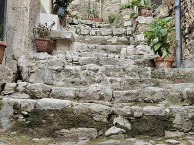 Villa Indipendente in vendita a Sonnino, Lazio