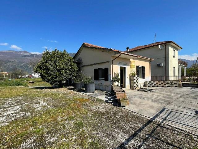 Villa Indipendente in vendita a Sora, Lazio