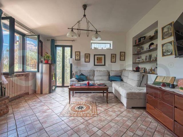 Villa Indipendente in vendita a Sora, Lazio
