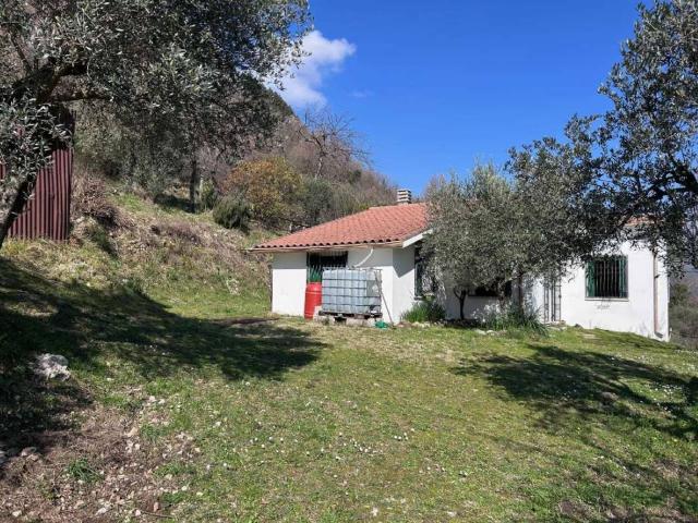 Villa Indipendente in vendita a Sora, Lazio