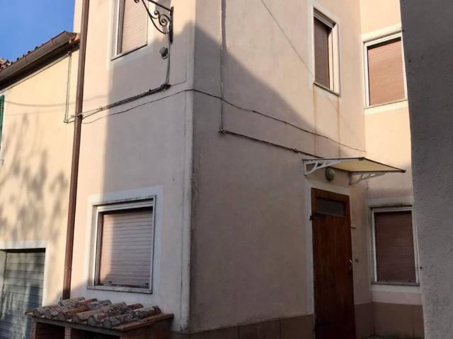 Villa Indipendente in vendita a Unione di Comuni Montani Colline del Fiora, Sorano
