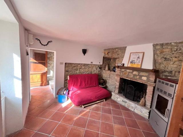 Villa Indipendente in vendita a Unione di Comuni Montani Colline del Fiora, Sorano