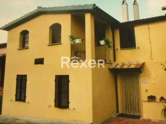 Villa Indipendente in vendita a Unione di Comuni Montani Colline del Fiora, Sorano