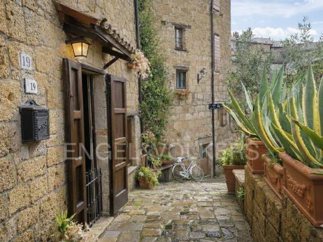 Villa Indipendente in vendita a Unione di Comuni Montani Colline del Fiora, Sorano