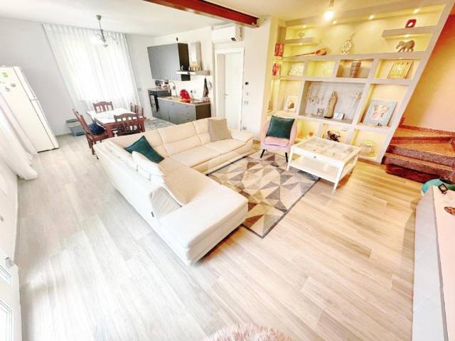 Villa Indipendente in vendita a Sorbolo Mezzani, Mezzano Inferiore