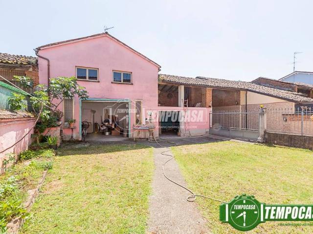 Villa Indipendente in vendita a Soresina, Lombardia