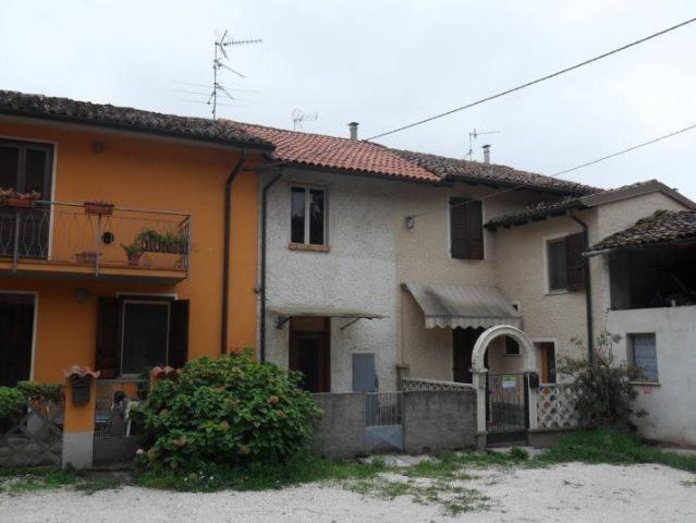 Villa Indipendente in vendita a Soresina, Lombardia