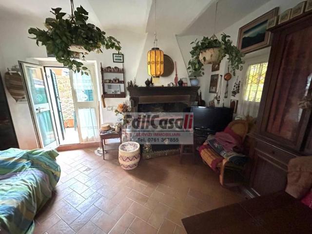 Villa Indipendente in vendita a Chia, Soriano Nel Cimino