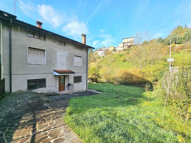 Villa Indipendente in vendita a Azzonica, Sorisole