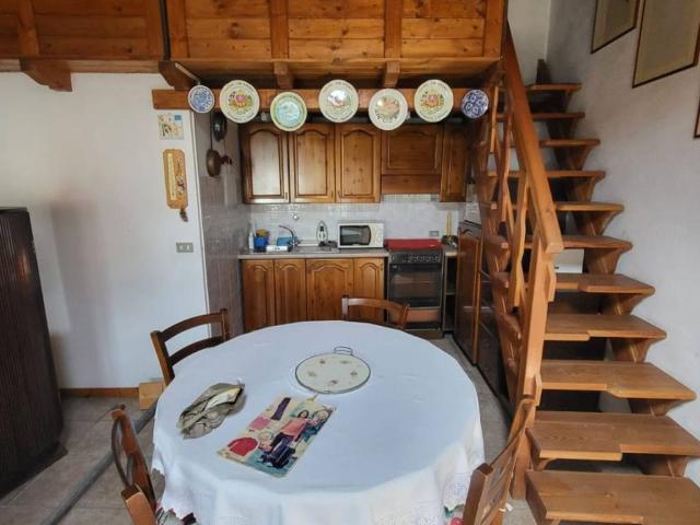 Villa Indipendente in vendita a Sormano, Lombardia