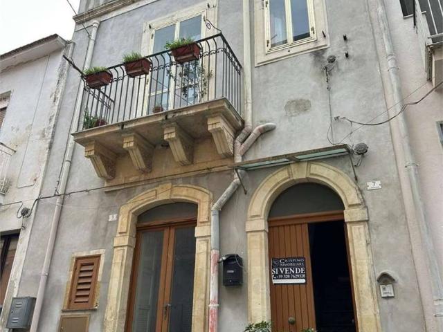 Villa Indipendente in vendita a Sortino, Sicilia