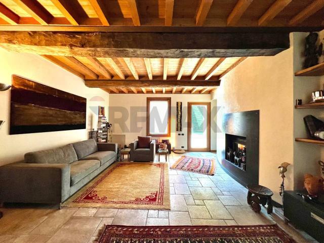 Villa Indipendente in vendita a Sospiro, Lombardia