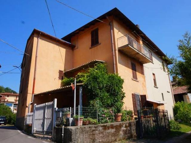 Villa Indipendente in vendita a Bercio, Sotto Il Monte Giovanni