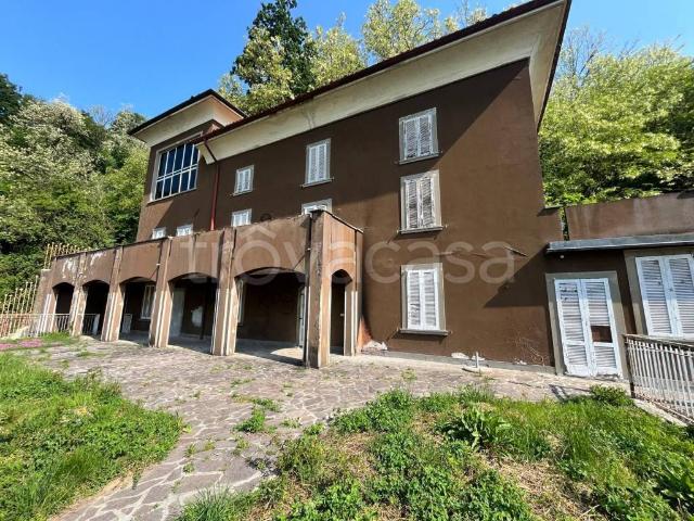 Villa Indipendente in vendita a Bercio, Sotto Il Monte Giovanni