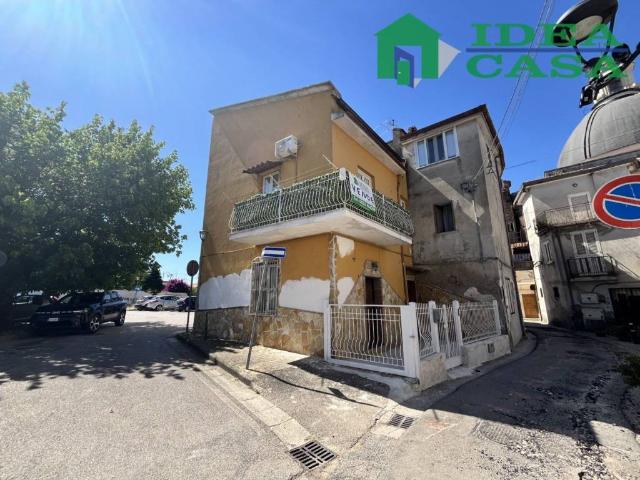 Villa Indipendente in vendita a Sparanise, Campania