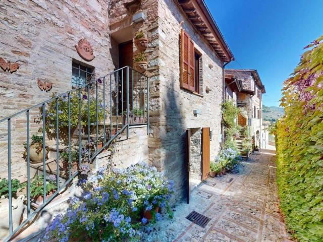 Villa Indipendente in vendita a Spello, Perugia
