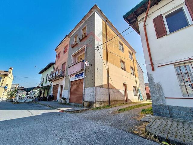 Palazzo in vendita a Spessa, Lombardia