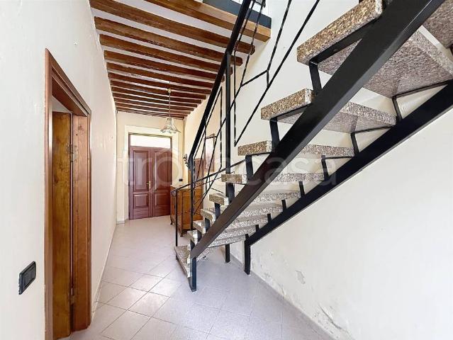 Villa Indipendente in vendita a Spineda, Lombardia