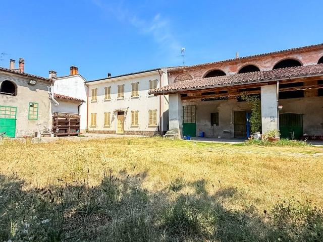 Villa Indipendente in vendita a Spineda, Lombardia