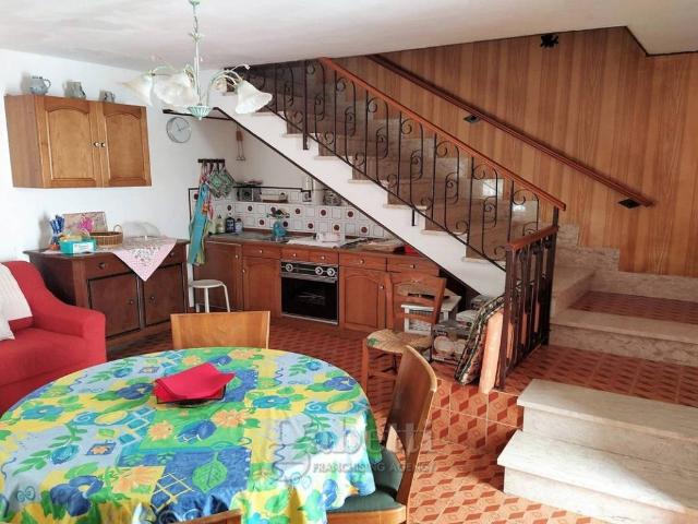 Villa Indipendente in vendita a Spinete, Molise
