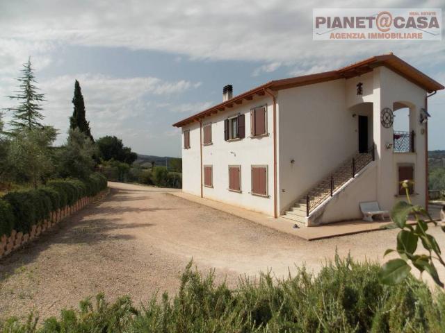 Villa Indipendente in vendita a Marche, Ascoli Piceno