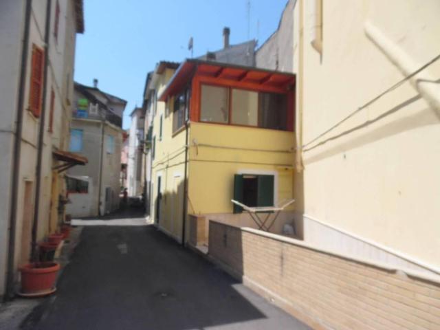 Villa Indipendente in vendita a Marche, Ascoli Piceno