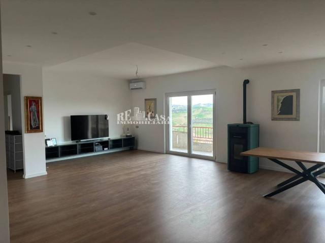 Villa Indipendente in vendita a Marche, Ascoli Piceno
