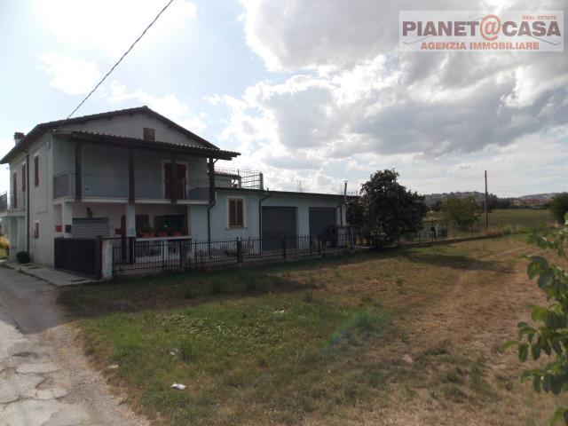 Villa Indipendente in vendita a Marche, Ascoli Piceno