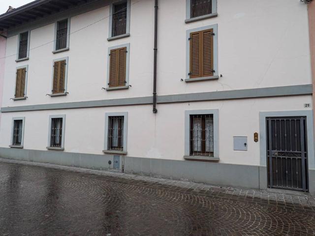 Villa Indipendente in vendita a Spirano, Lombardia