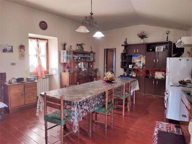 Villa Indipendente in vendita a Spoleto, Umbria