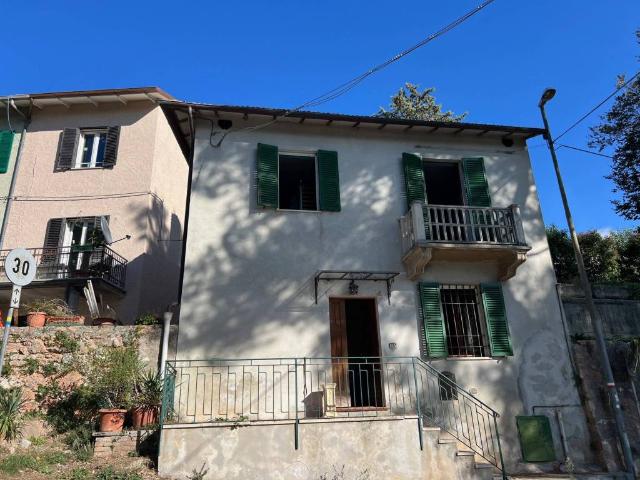 Villa Indipendente in vendita a Spoleto, Umbria