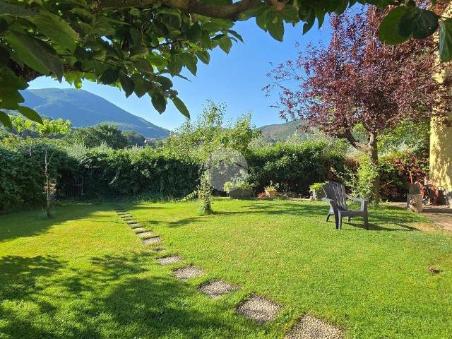 Villa Indipendente in vendita a Spoleto, Umbria