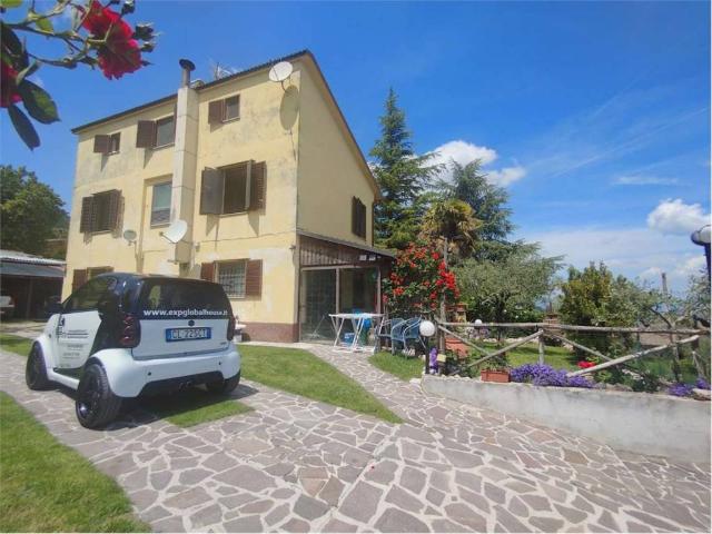 Villa Indipendente in vendita a Spoleto, Umbria