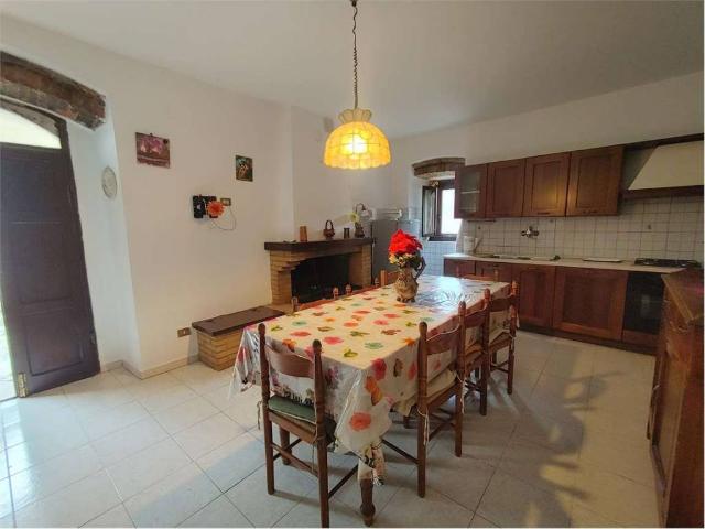 Villa Indipendente in vendita a Spoleto, Umbria
