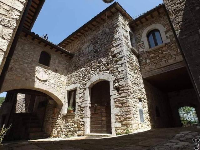 Villa Indipendente in vendita a Spoleto, Umbria