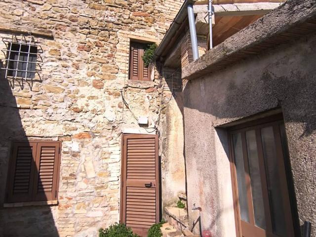 Villa Indipendente in vendita a Spoleto, Umbria