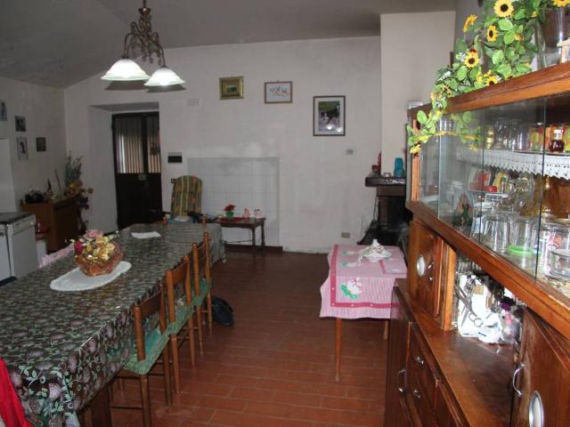 Villa Indipendente in vendita a Spoleto, Umbria