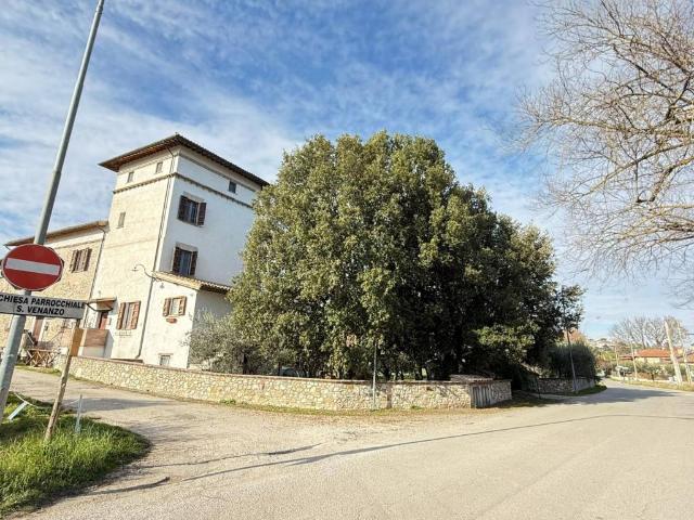 Villa Indipendente in vendita a San Venanzo, Spoleto