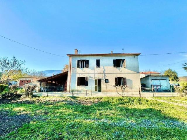 Villa Indipendente in vendita a Scatarci, Spoleto