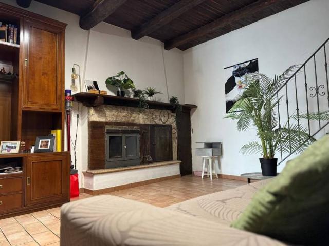 Villa Indipendente in vendita a Spoleto, Umbria