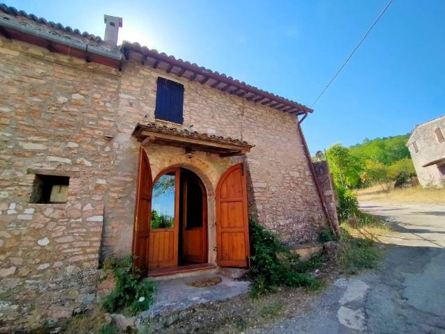 Villa Indipendente in vendita a Spoleto, Umbria