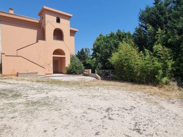 Villa Indipendente in vendita a Villa Raspa, Spoltore