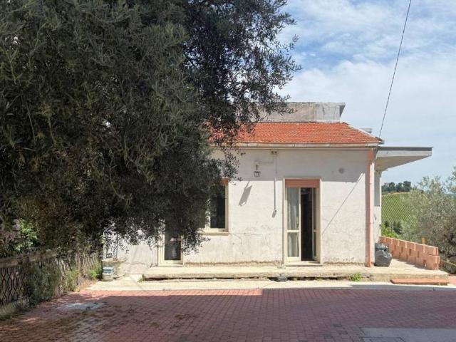 Villa Indipendente in vendita a Spoltore, Abruzzo