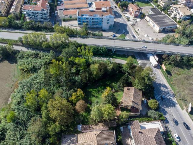 Villa Indipendente in vendita a Santa Teresa, Spoltore