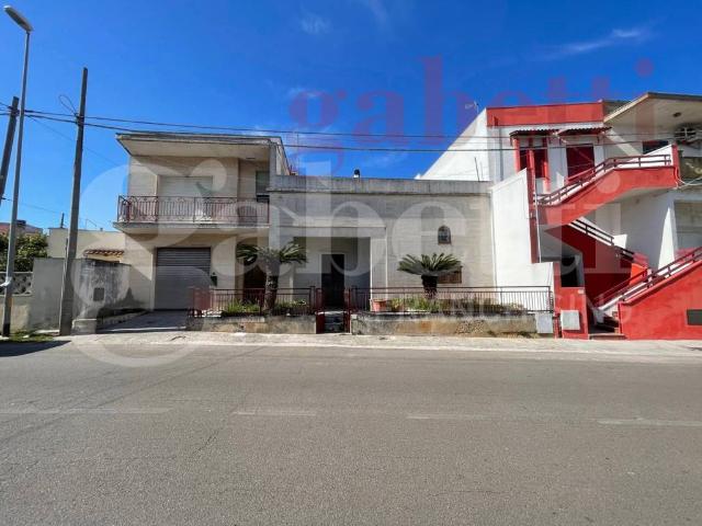 Villa Indipendente in vendita a Puglia, Lecce